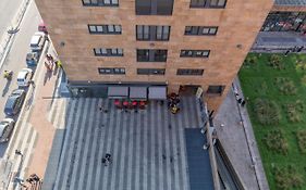 Splendida terrazza su Arcimboldi - Milano Bicocca